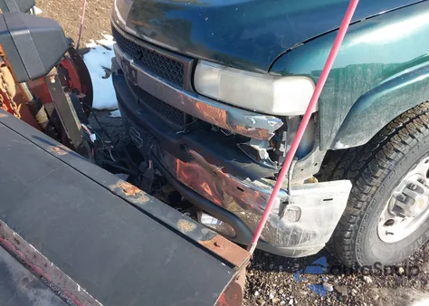 2001 Chevrolet Silverado 2500Hd Lt из США, поврежденный, VIN 1GCHK23191F205182